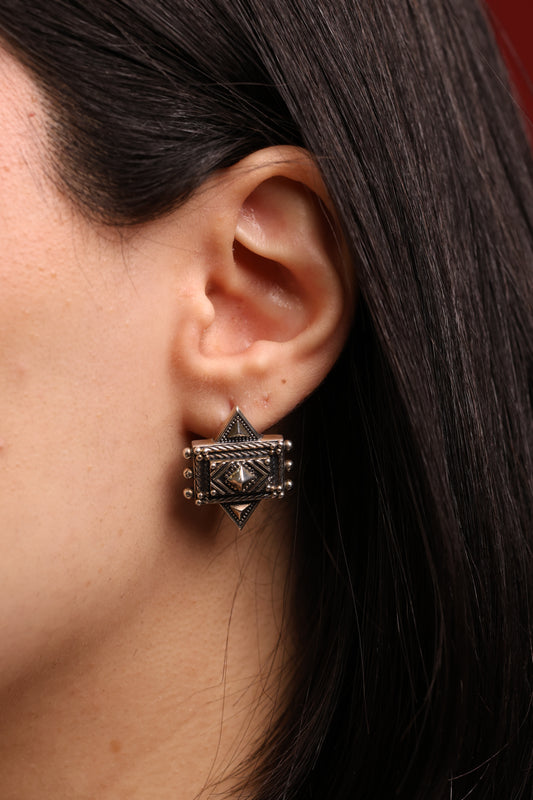earring 1